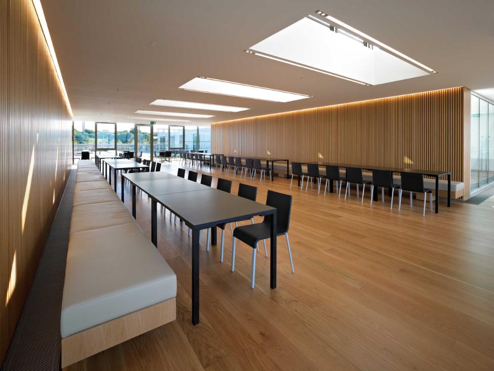 Oak Boulevard - Plank Flooring